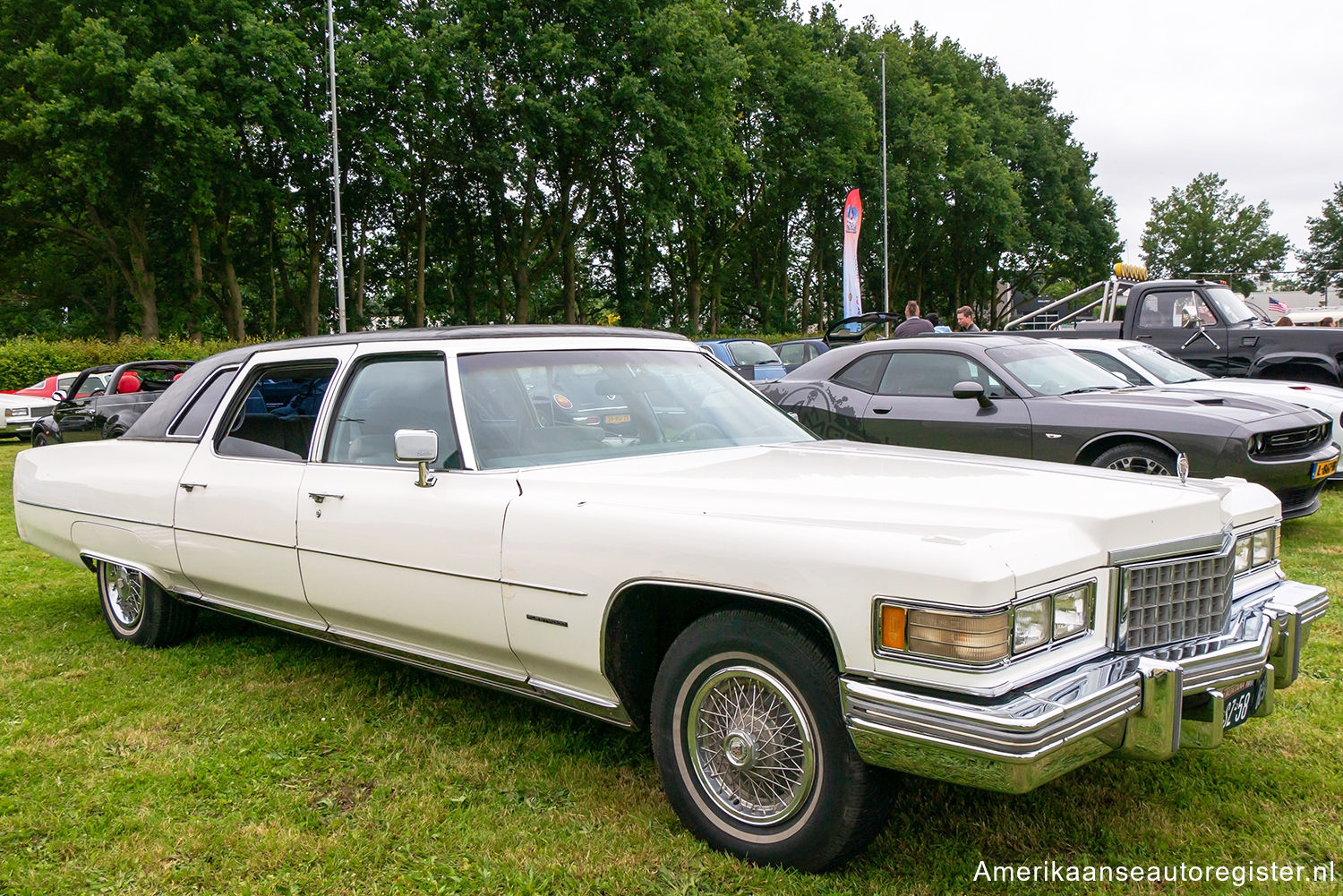 Cadillac Series 75 uit 1976